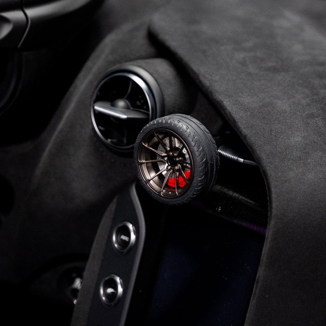 Car Air Freshener Wheel - ( Buy 1 + Get 3 Refills Free )